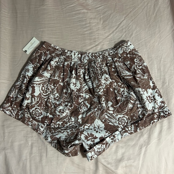 High Waist Brown and White Floral Shorts - Picture 4 of 6